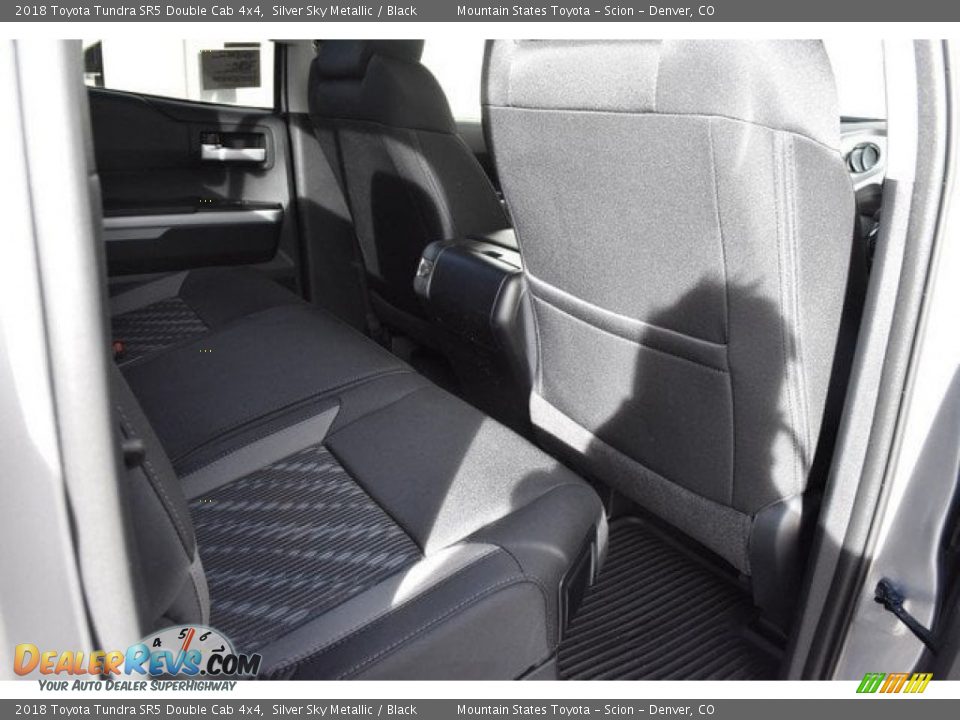 2018 Toyota Tundra SR5 Double Cab 4x4 Silver Sky Metallic / Black Photo #16