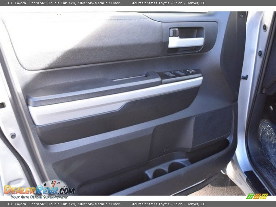 2018 Toyota Tundra SR5 Double Cab 4x4 Silver Sky Metallic / Black Photo #19
