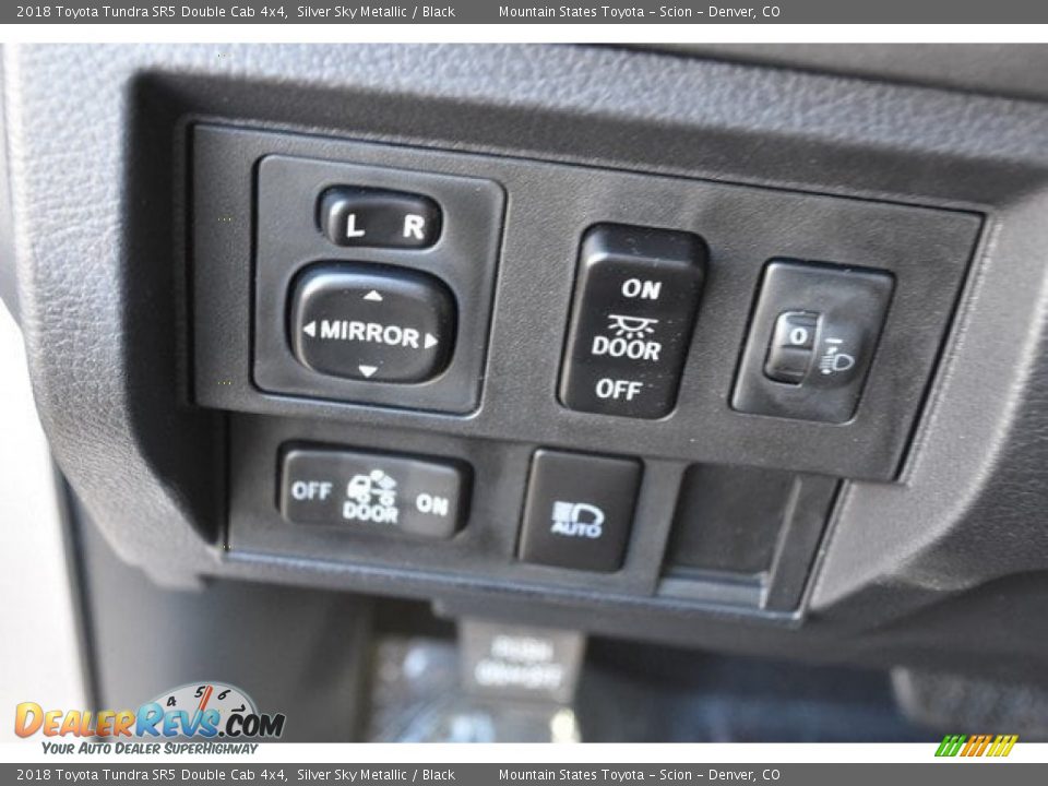 2018 Toyota Tundra SR5 Double Cab 4x4 Silver Sky Metallic / Black Photo #24