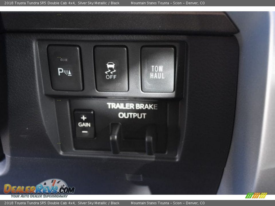 2018 Toyota Tundra SR5 Double Cab 4x4 Silver Sky Metallic / Black Photo #28