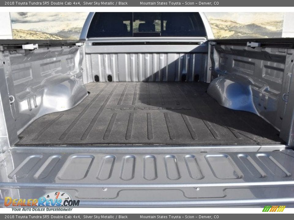 2018 Toyota Tundra SR5 Double Cab 4x4 Silver Sky Metallic / Black Photo #30