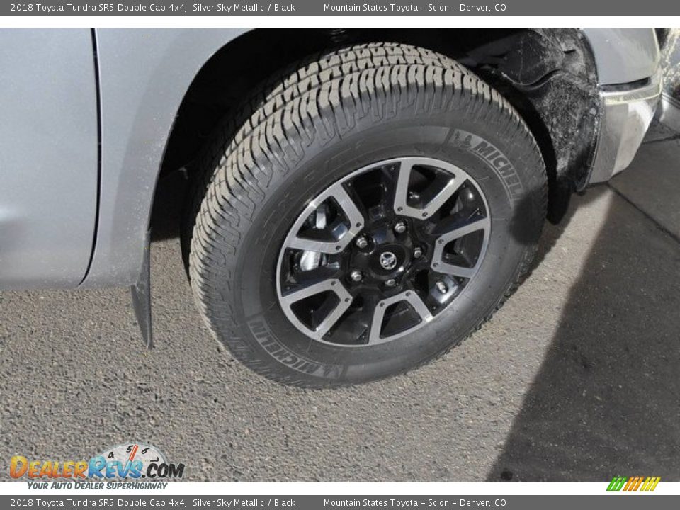 2018 Toyota Tundra SR5 Double Cab 4x4 Silver Sky Metallic / Black Photo #35