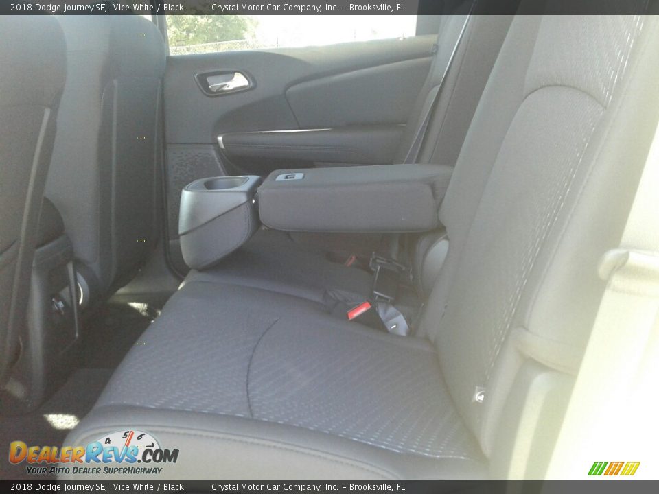 2018 Dodge Journey SE Vice White / Black Photo #9