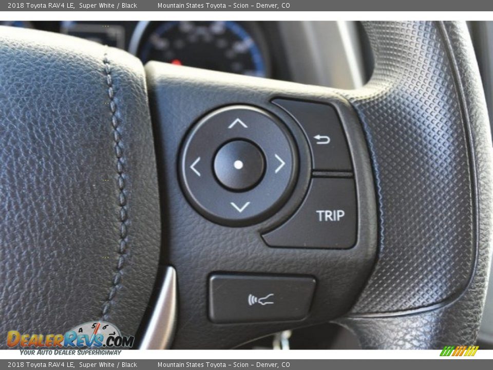 2018 Toyota RAV4 LE Super White / Black Photo #27