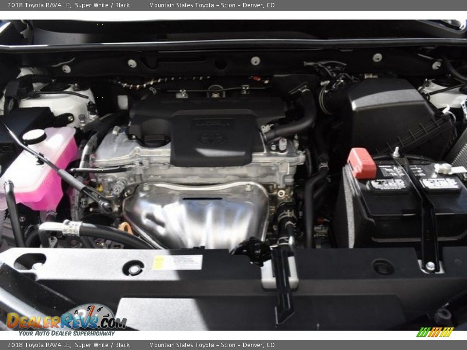 2018 Toyota RAV4 LE Super White / Black Photo #31