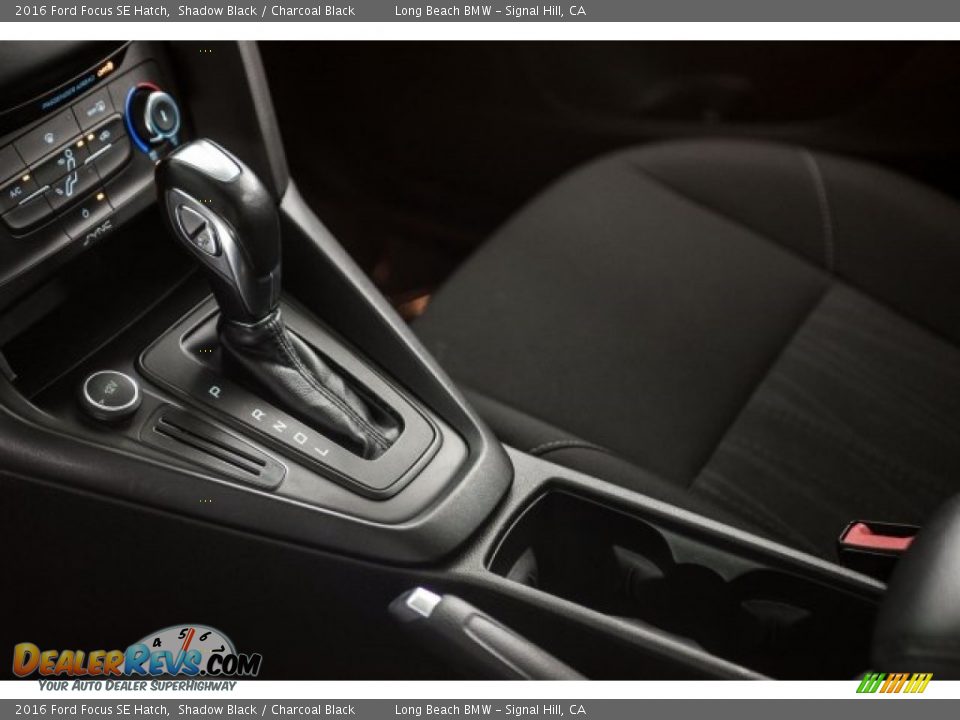 2016 Ford Focus SE Hatch Shadow Black / Charcoal Black Photo #16