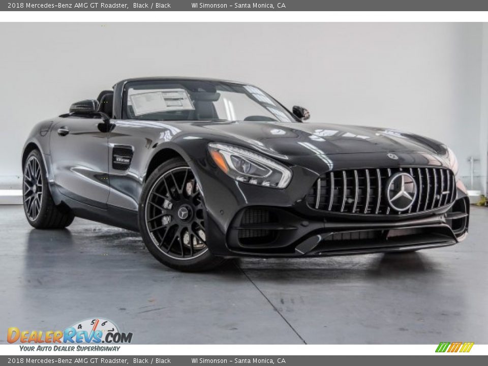 Front 3/4 View of 2018 Mercedes-Benz AMG GT Roadster Photo #16