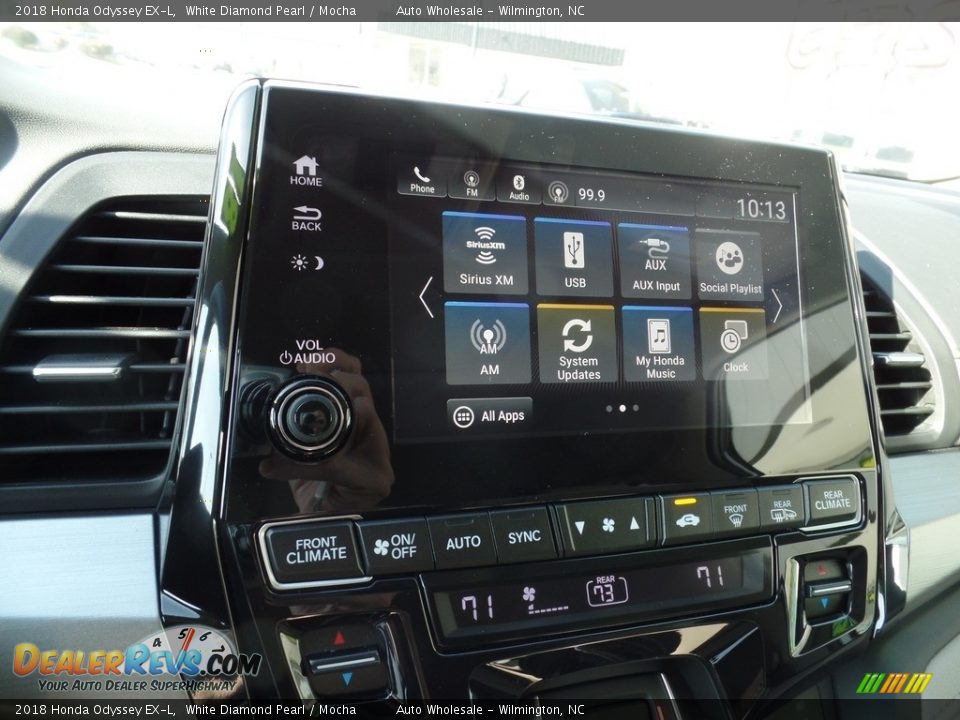 2018 Honda Odyssey EX-L White Diamond Pearl / Mocha Photo #17