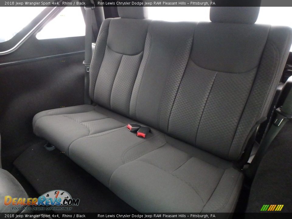 2018 Jeep Wrangler Sport 4x4 Rhino / Black Photo #11
