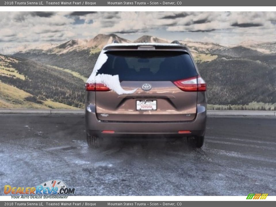 2018 Toyota Sienna LE Toasted Walnut Pearl / Bisque Photo #4