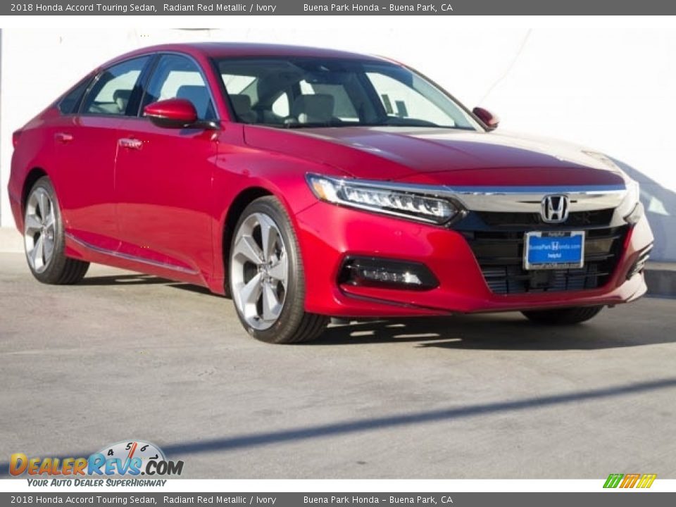 2018 Honda Accord Touring Sedan Radiant Red Metallic / Ivory Photo #1