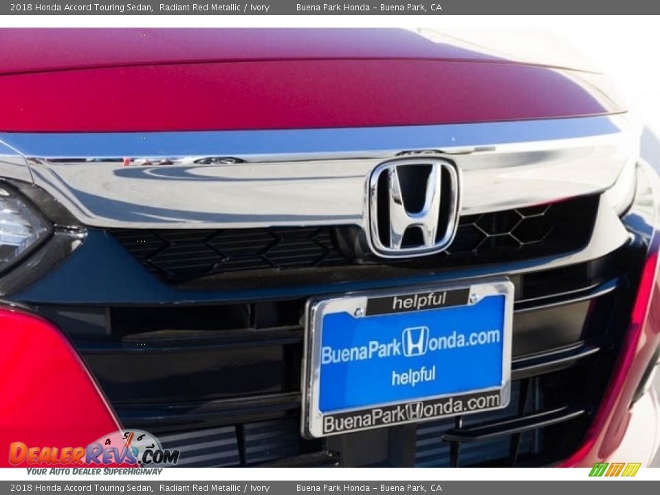 2018 Honda Accord Touring Sedan Radiant Red Metallic / Ivory Photo #4