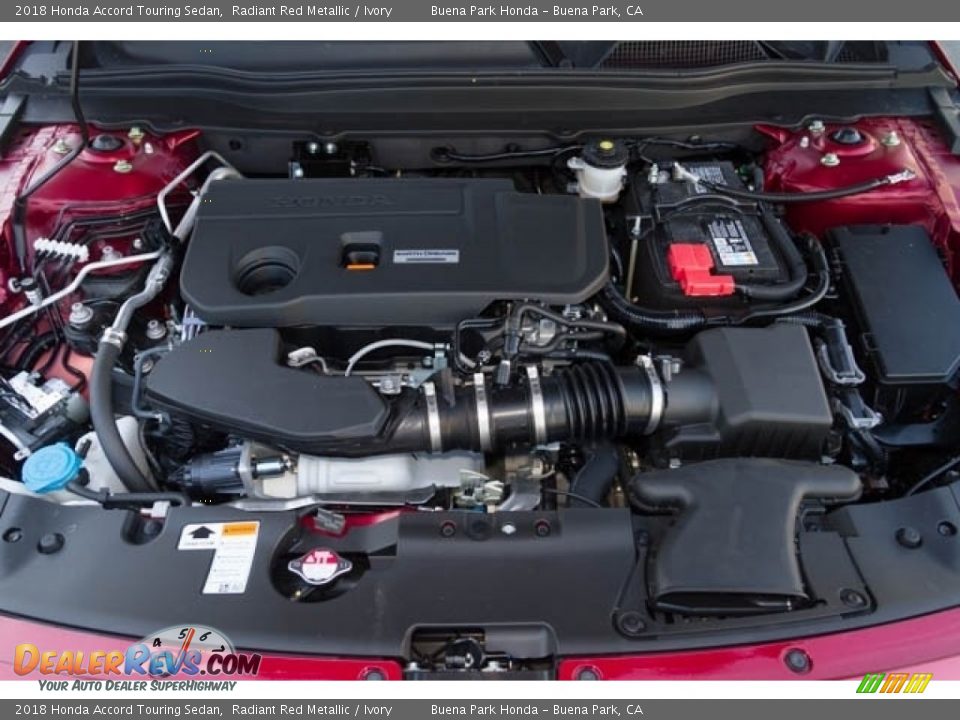 2018 Honda Accord Touring Sedan Radiant Red Metallic / Ivory Photo #11
