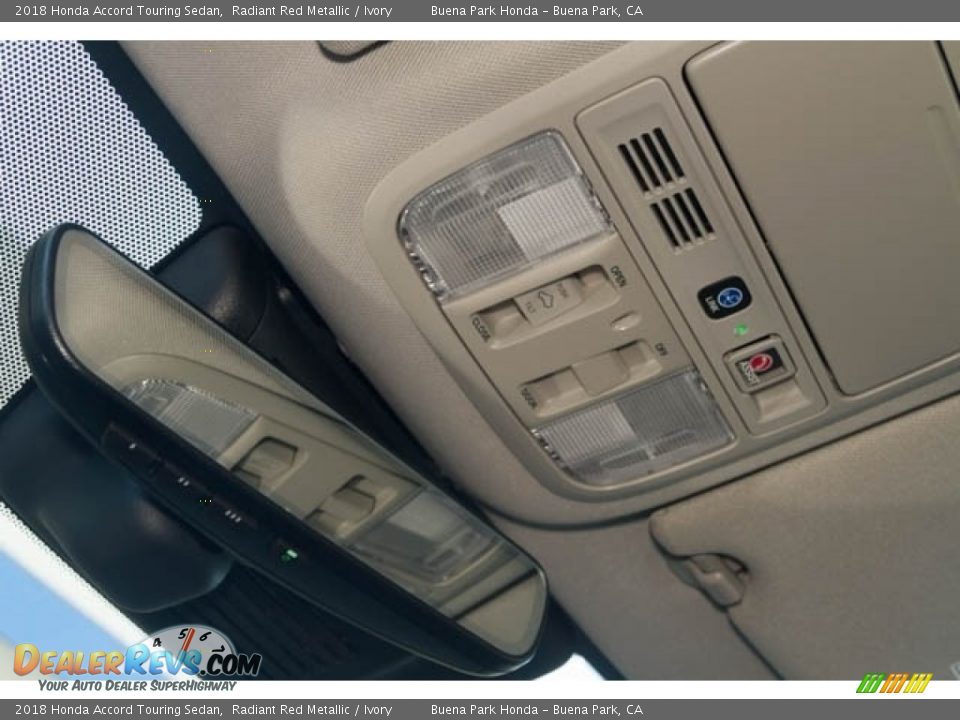 2018 Honda Accord Touring Sedan Radiant Red Metallic / Ivory Photo #30
