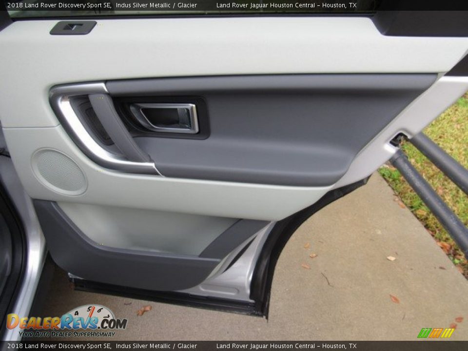 2018 Land Rover Discovery Sport SE Indus Silver Metallic / Glacier Photo #21
