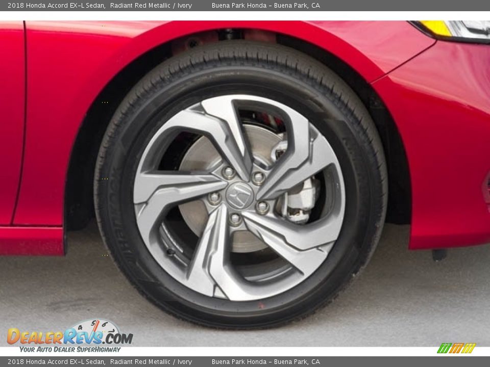 2018 Honda Accord EX-L Sedan Radiant Red Metallic / Ivory Photo #12