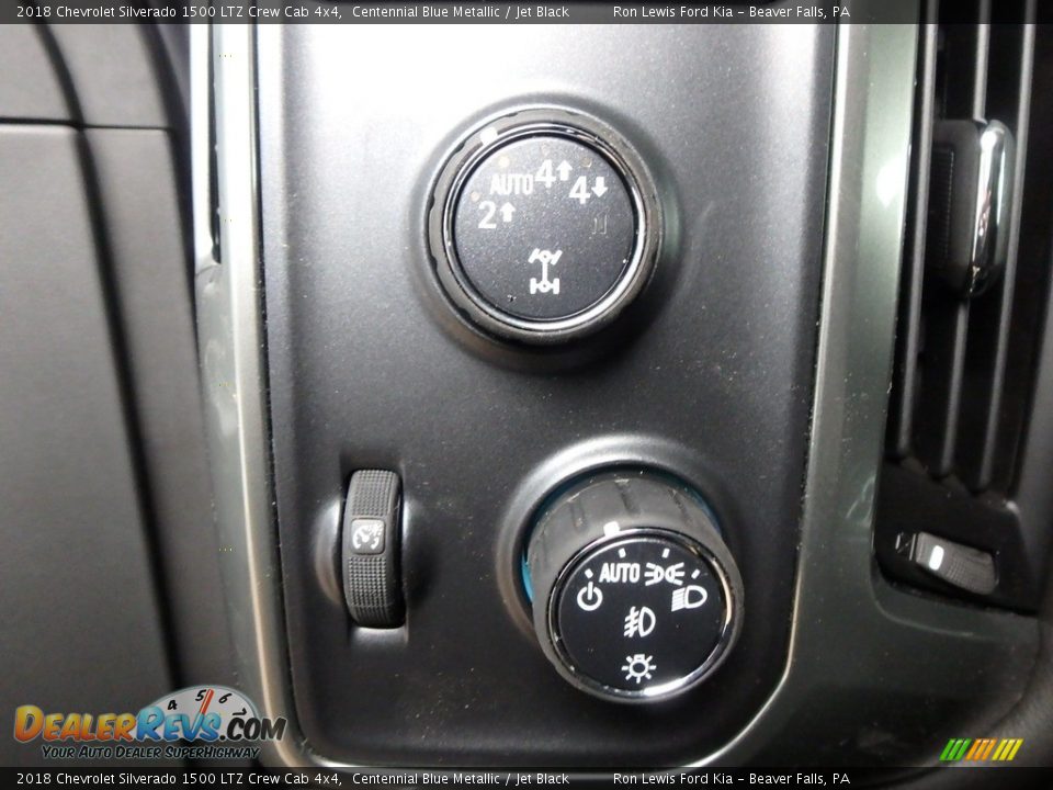 2018 Chevrolet Silverado 1500 LTZ Crew Cab 4x4 Centennial Blue Metallic / Jet Black Photo #15