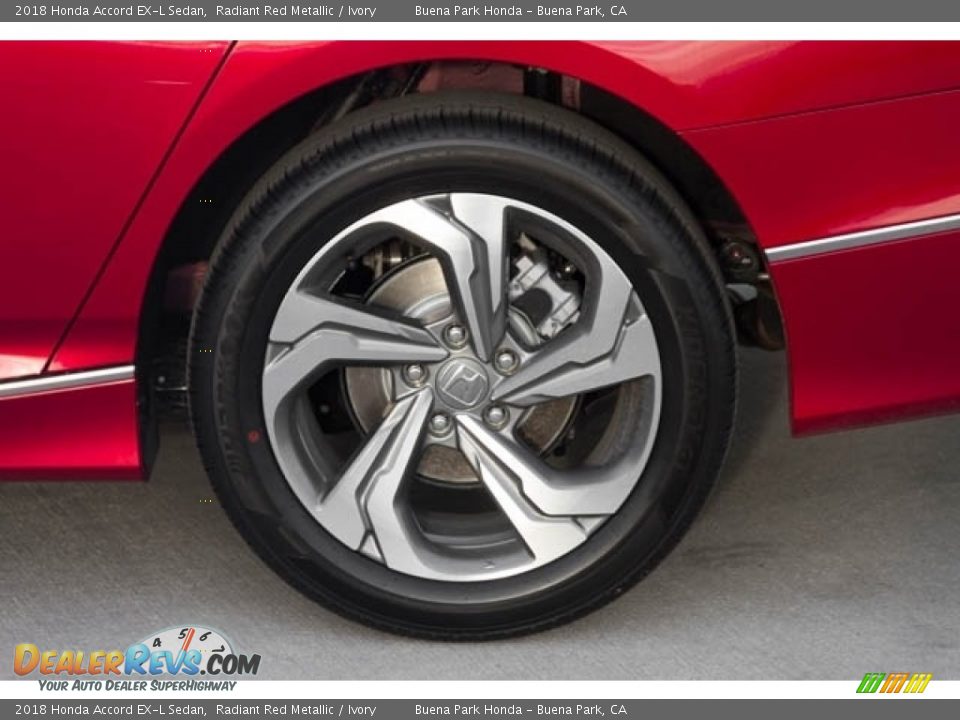 2018 Honda Accord EX-L Sedan Radiant Red Metallic / Ivory Photo #14