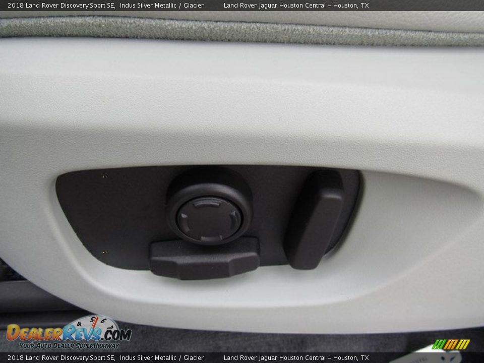 2018 Land Rover Discovery Sport SE Indus Silver Metallic / Glacier Photo #26