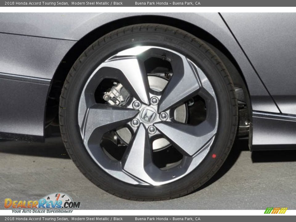2018 Honda Accord Touring Sedan Modern Steel Metallic / Black Photo #12
