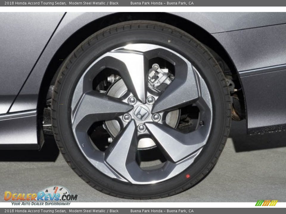 2018 Honda Accord Touring Sedan Modern Steel Metallic / Black Photo #14