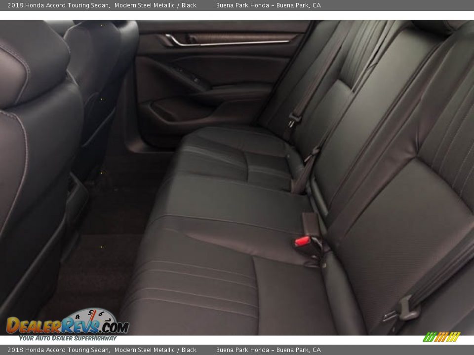 2018 Honda Accord Touring Sedan Modern Steel Metallic / Black Photo #17