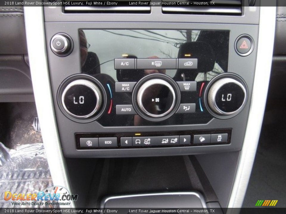 Controls of 2018 Land Rover Discovery Sport HSE Luxury Photo #35