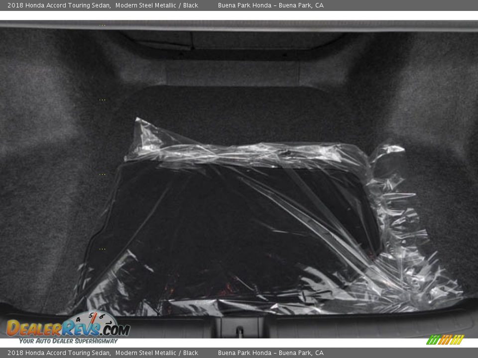 2018 Honda Accord Touring Sedan Modern Steel Metallic / Black Photo #31