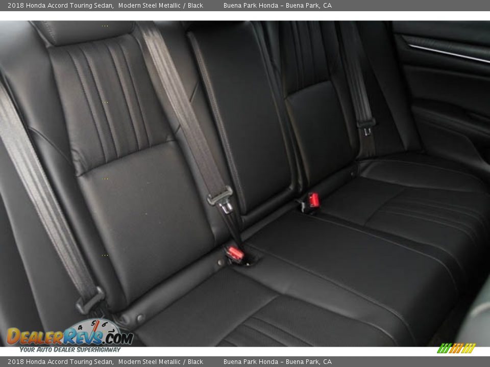 2018 Honda Accord Touring Sedan Modern Steel Metallic / Black Photo #33