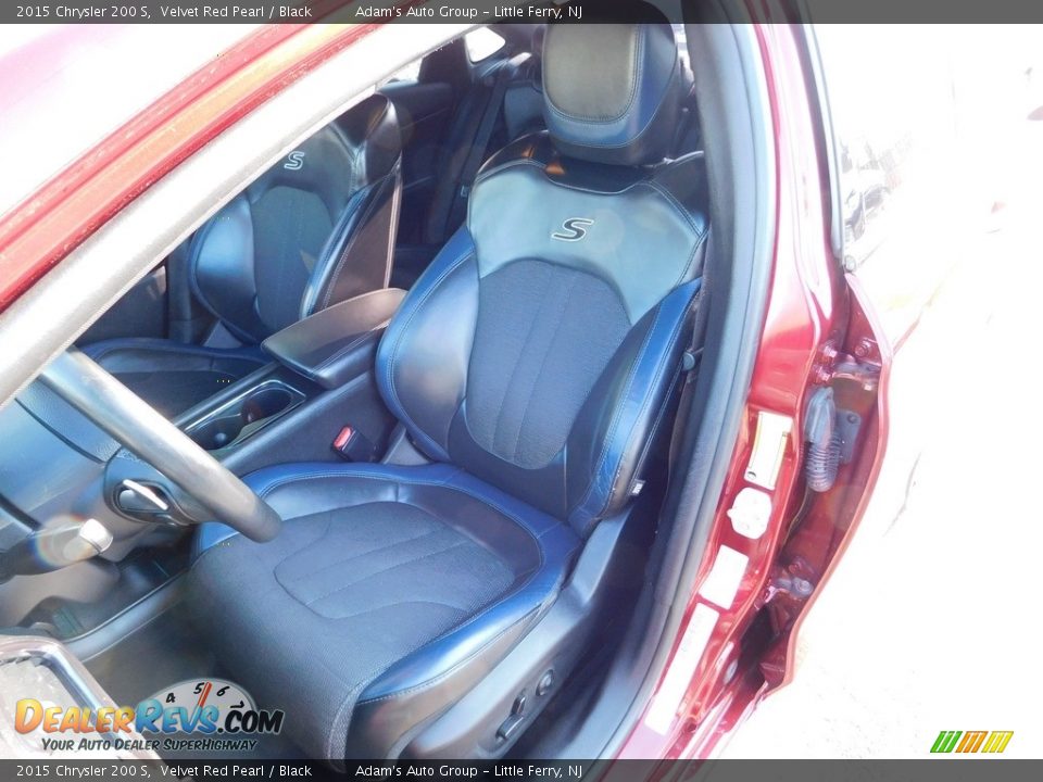 2015 Chrysler 200 S Velvet Red Pearl / Black Photo #13