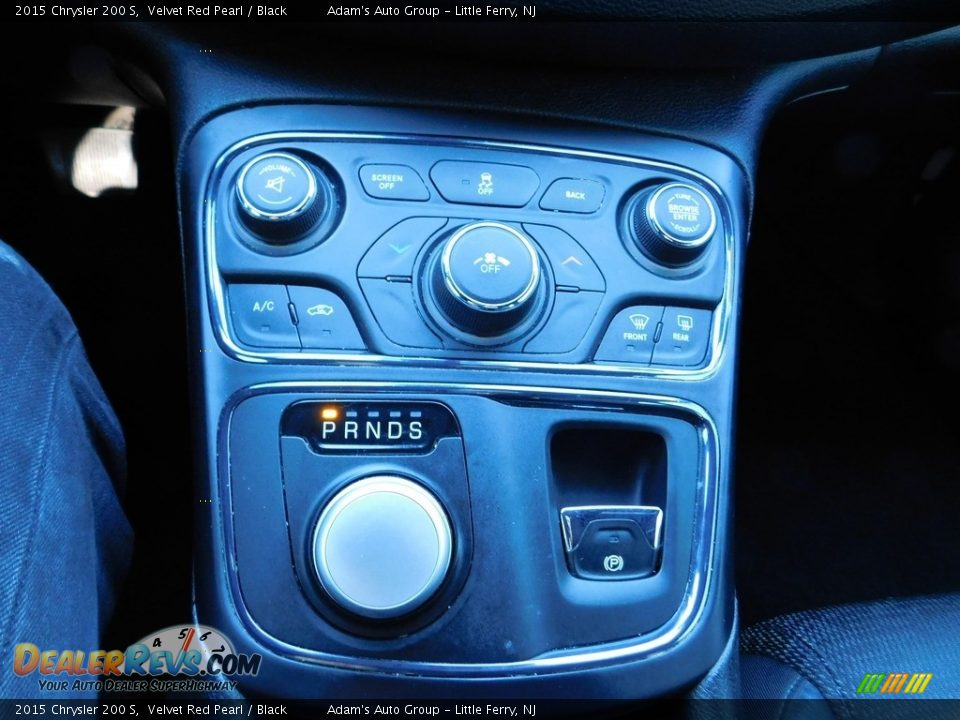2015 Chrysler 200 S Velvet Red Pearl / Black Photo #20