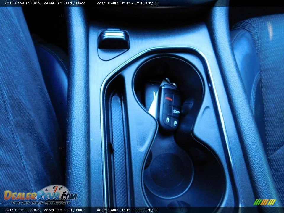 2015 Chrysler 200 S Velvet Red Pearl / Black Photo #21