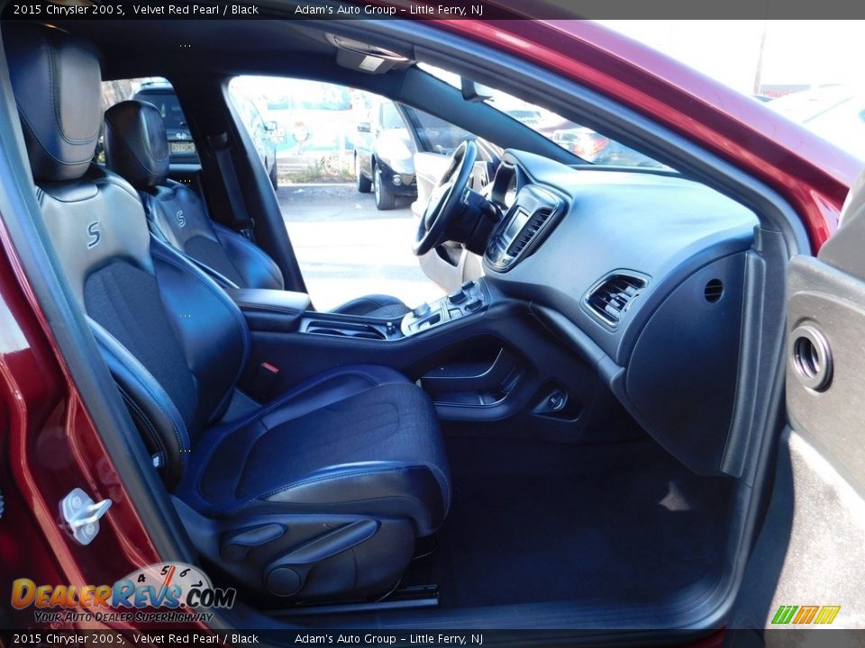 2015 Chrysler 200 S Velvet Red Pearl / Black Photo #27