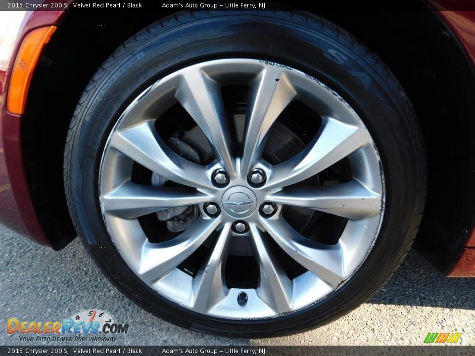 2015 Chrysler 200 S Velvet Red Pearl / Black Photo #36