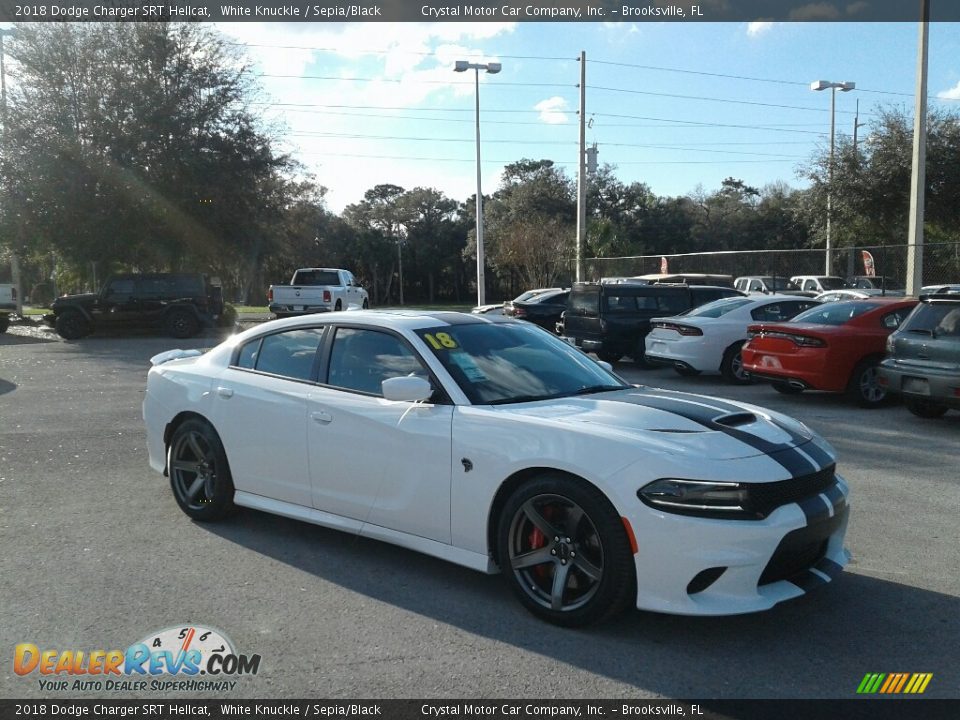 Front 3/4 View of 2018 Dodge Charger SRT Hellcat Photo #7