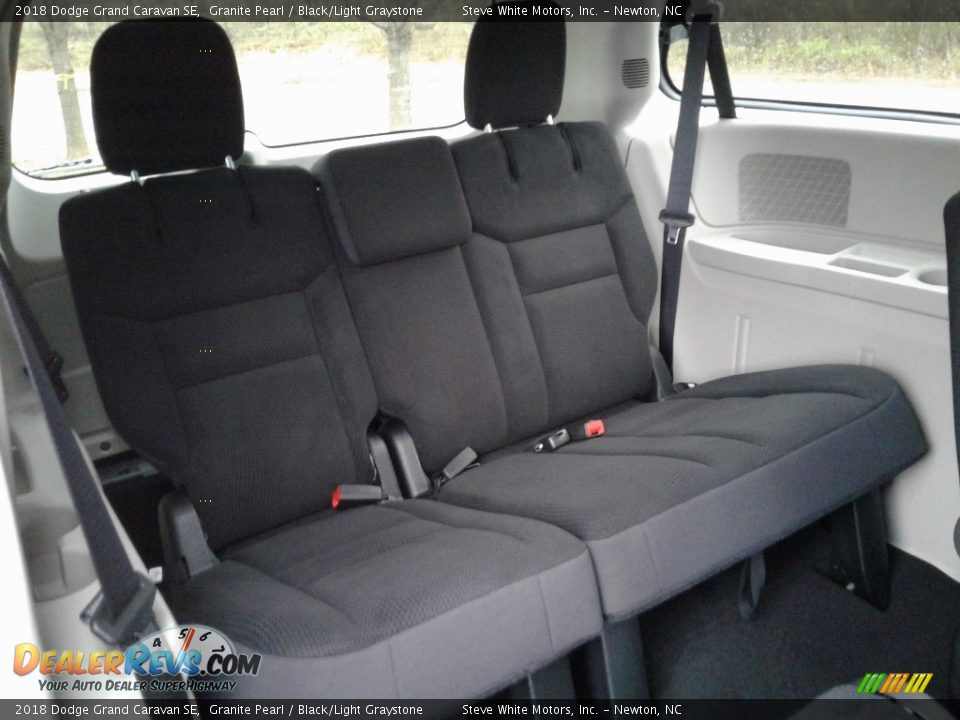 2018 Dodge Grand Caravan SE Granite Pearl / Black/Light Graystone Photo #15