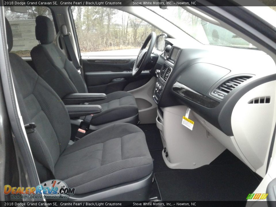2018 Dodge Grand Caravan SE Granite Pearl / Black/Light Graystone Photo #17