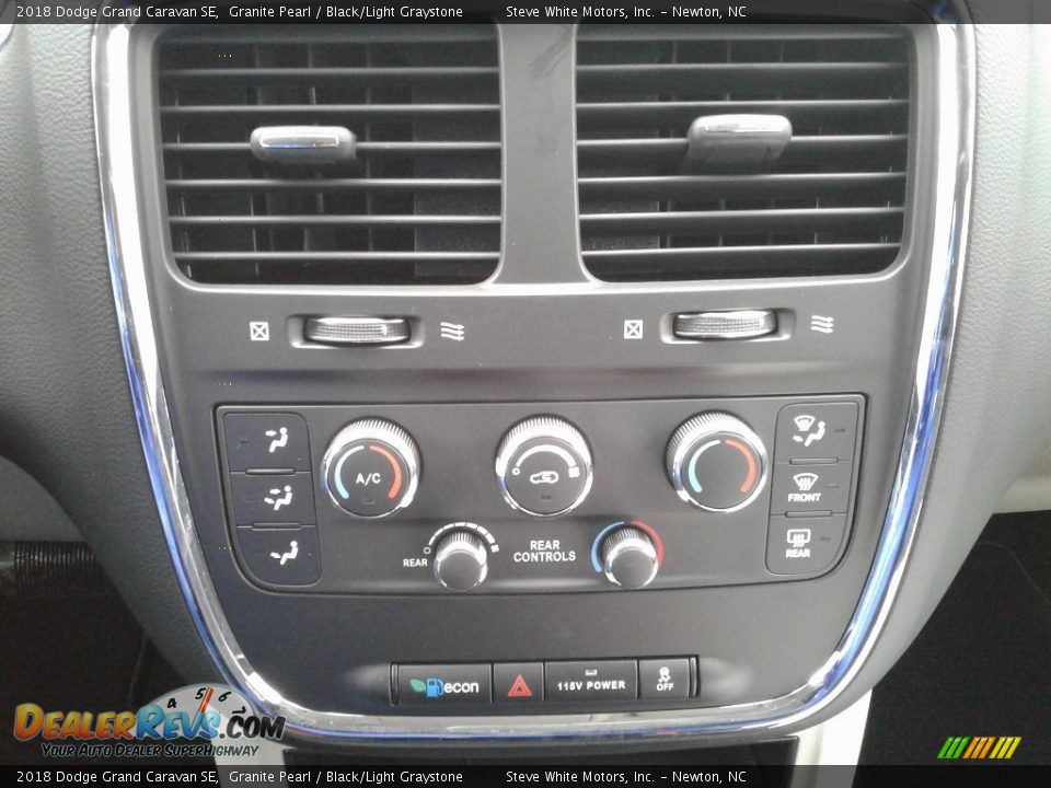 2018 Dodge Grand Caravan SE Granite Pearl / Black/Light Graystone Photo #26