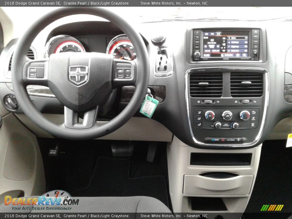 2018 Dodge Grand Caravan SE Granite Pearl / Black/Light Graystone Photo #27