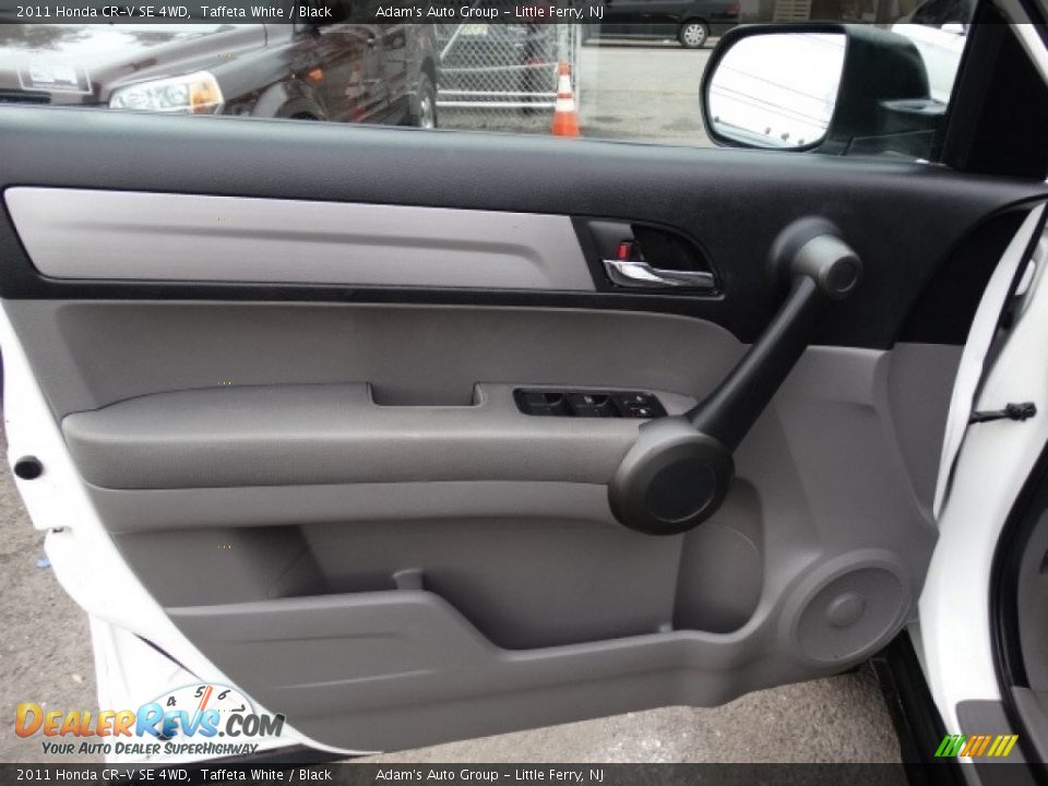 2011 Honda CR-V SE 4WD Taffeta White / Black Photo #15