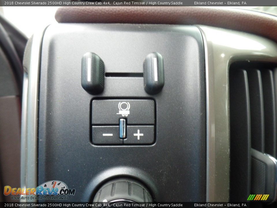 Controls of 2018 Chevrolet Silverado 2500HD High Country Crew Cab 4x4 Photo #28