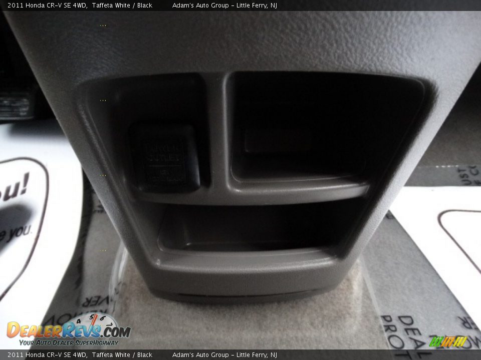 2011 Honda CR-V SE 4WD Taffeta White / Black Photo #30