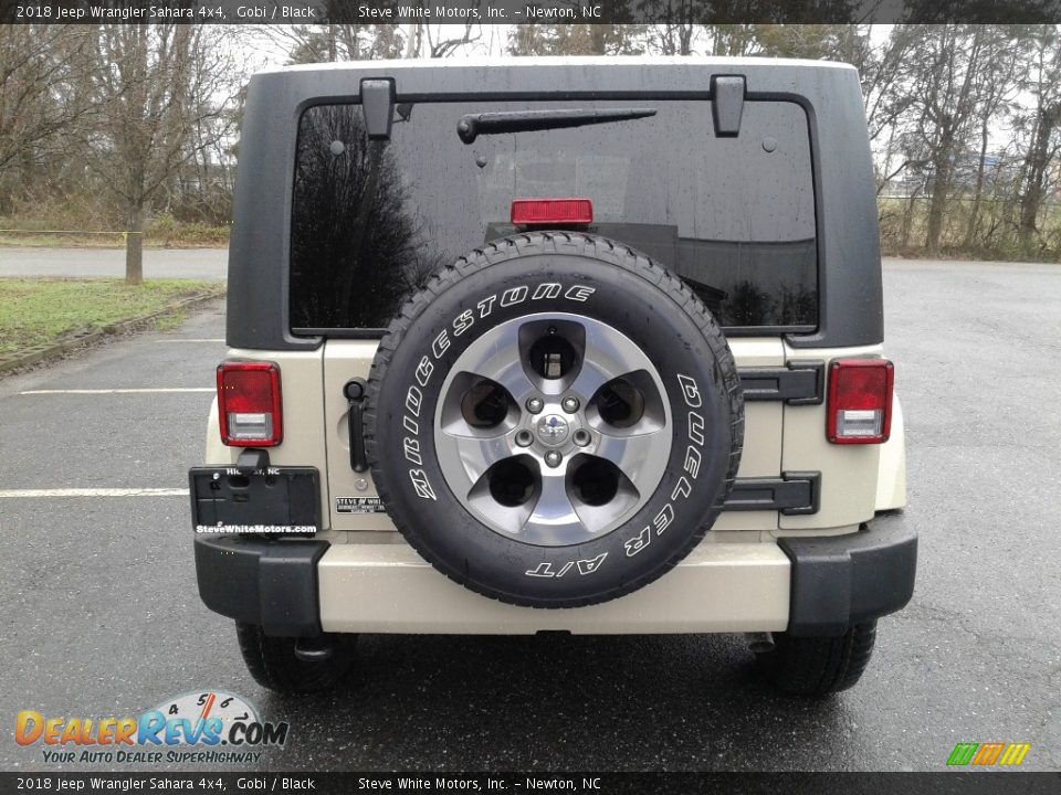 2018 Jeep Wrangler Sahara 4x4 Gobi / Black Photo #7