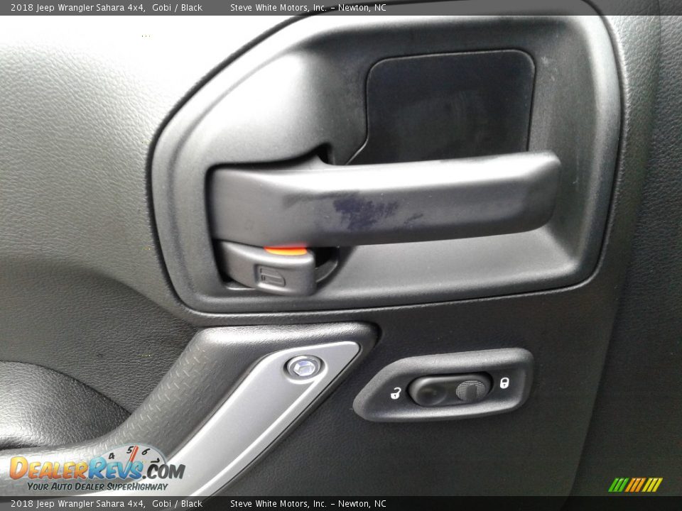 2018 Jeep Wrangler Sahara 4x4 Gobi / Black Photo #9