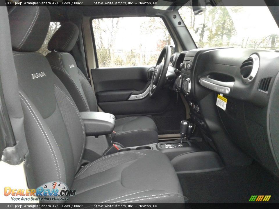 2018 Jeep Wrangler Sahara 4x4 Gobi / Black Photo #14