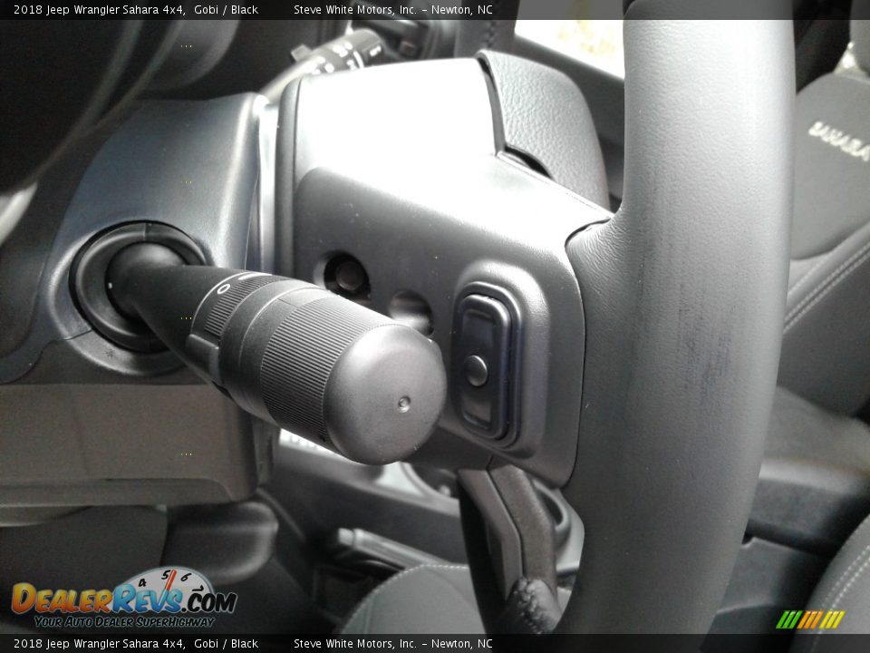 2018 Jeep Wrangler Sahara 4x4 Gobi / Black Photo #15