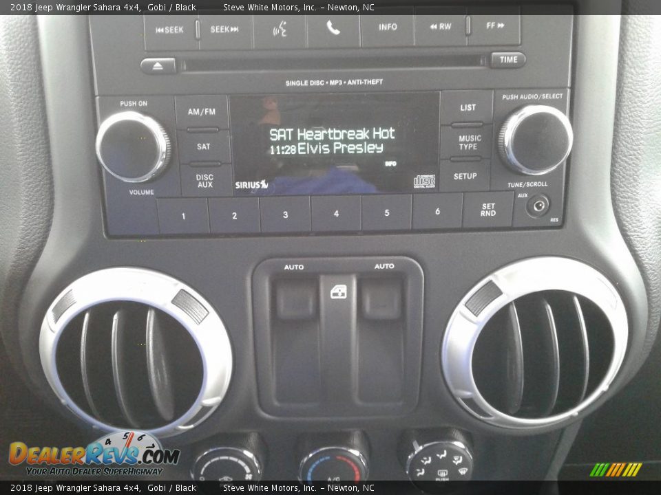 2018 Jeep Wrangler Sahara 4x4 Gobi / Black Photo #20