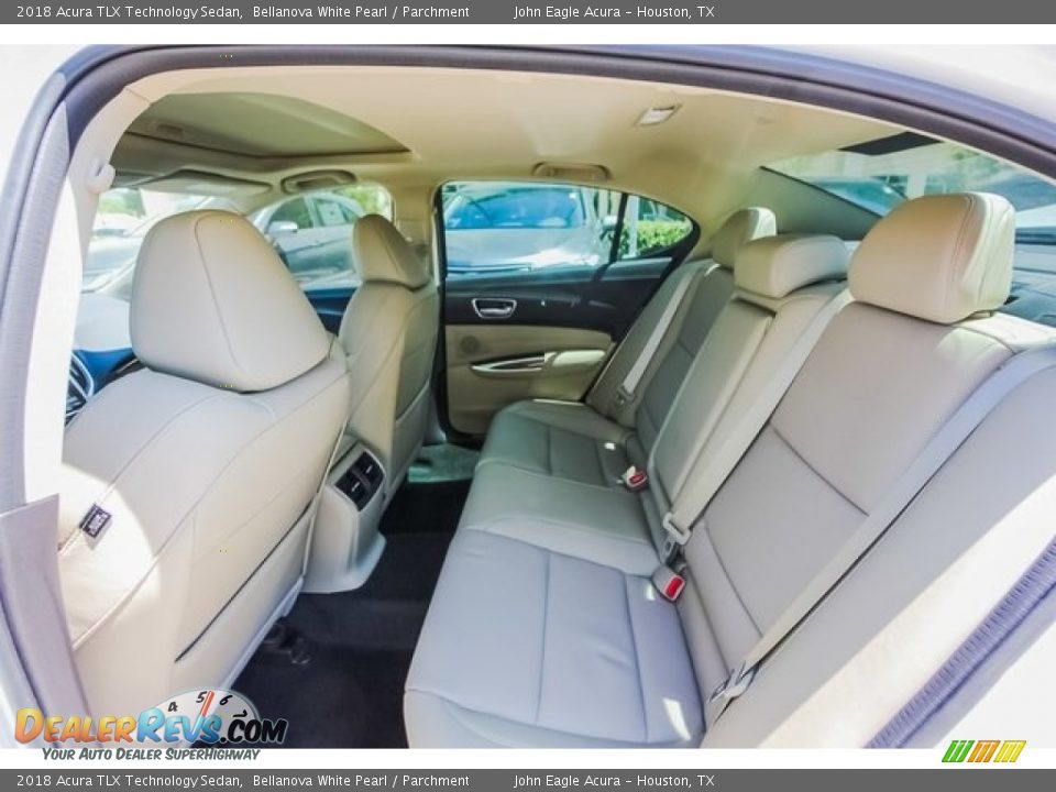 2018 Acura TLX Technology Sedan Bellanova White Pearl / Parchment Photo #17