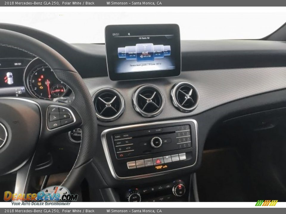 2018 Mercedes-Benz GLA 250 Polar White / Black Photo #5