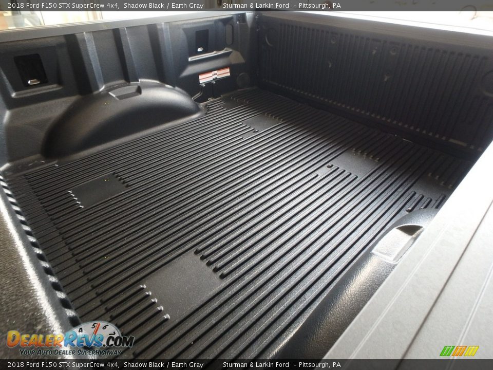 2018 Ford F150 STX SuperCrew 4x4 Shadow Black / Earth Gray Photo #15